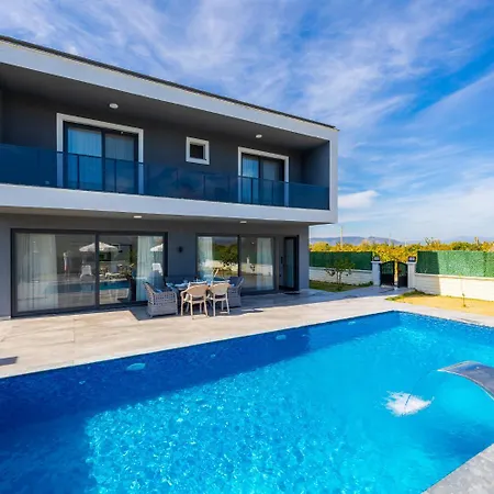 Grand Yasar 1 * Okcular